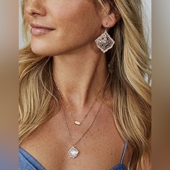 Kendra Scott Kacey Long In White Ivory/ Silver Pendant
Necklace New - Picture 3 of 8